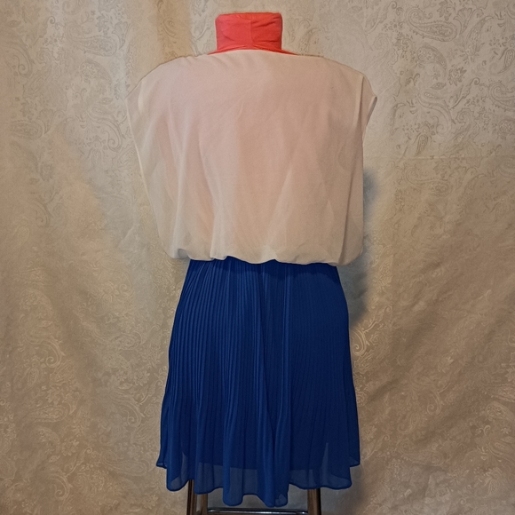 Loft 82 Mini Dress - Picture 2 of 2